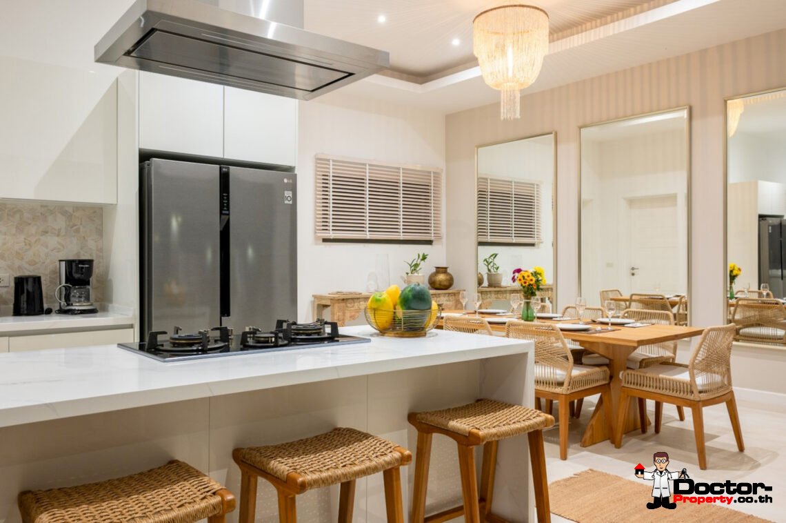 4 Bedroom Private Pool Villa with Sea View in Choeng Mon, Koh Samui – For Sale