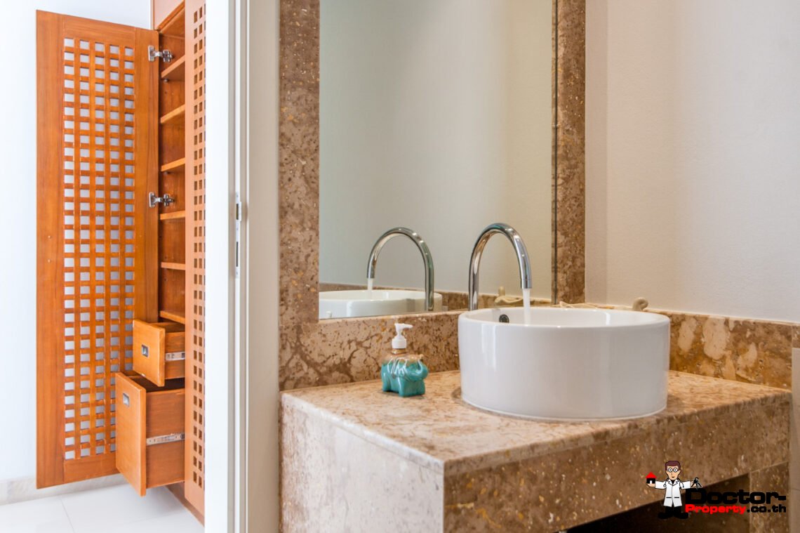 3 Bedroom Private Pool Villa with Sea View in Choeng Mon, Koh Samui – For Sale