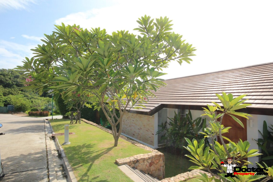 3 Bedroom Private Pool Villa with Sea View in Choeng Mon, Koh Samui – For Sale