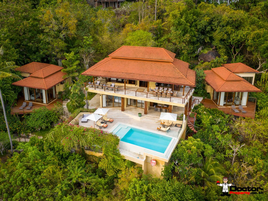 4 Bedroom Pool Villa with Stunning Sea View in  Laem Set,  Koh Samui- For Sale