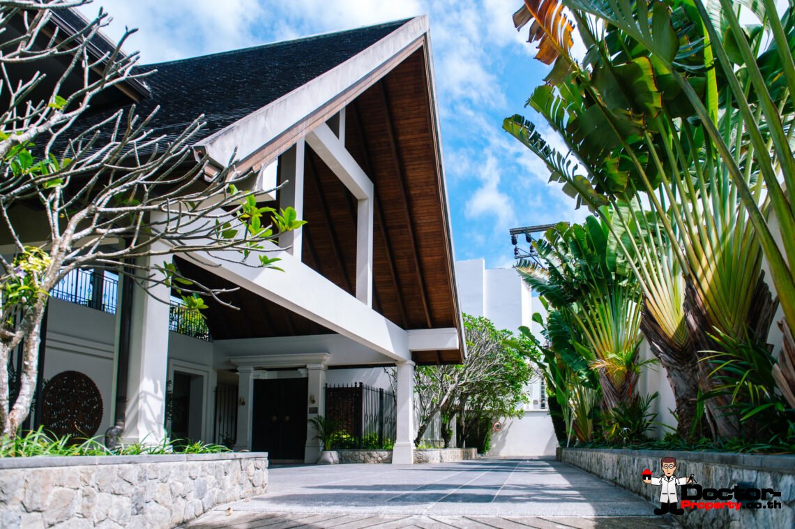 Sprawling Beachfront Twin Villa Residence in Mae Nam, Koh Samui – For Sale