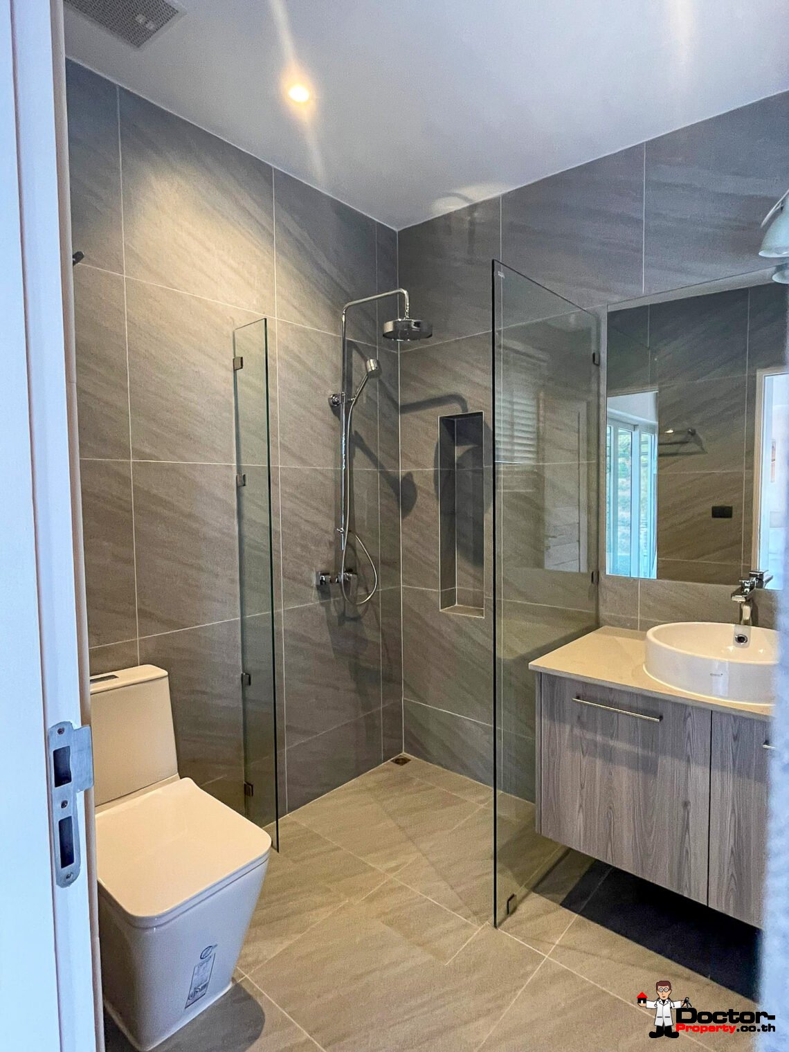 Modern 3 Bedroom Private Pool Villa in Plai Laem, Koh Samui – For Sale