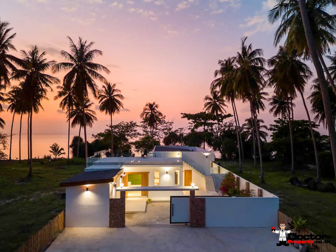 Beachfront 3 Bedroom Luxury Villa in Lipa Noi, Koh Samui – For Sale