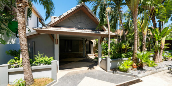 Beachfront 3 Bedroom Pool Villa in Bang Makham, Koh Samui – For Sale
