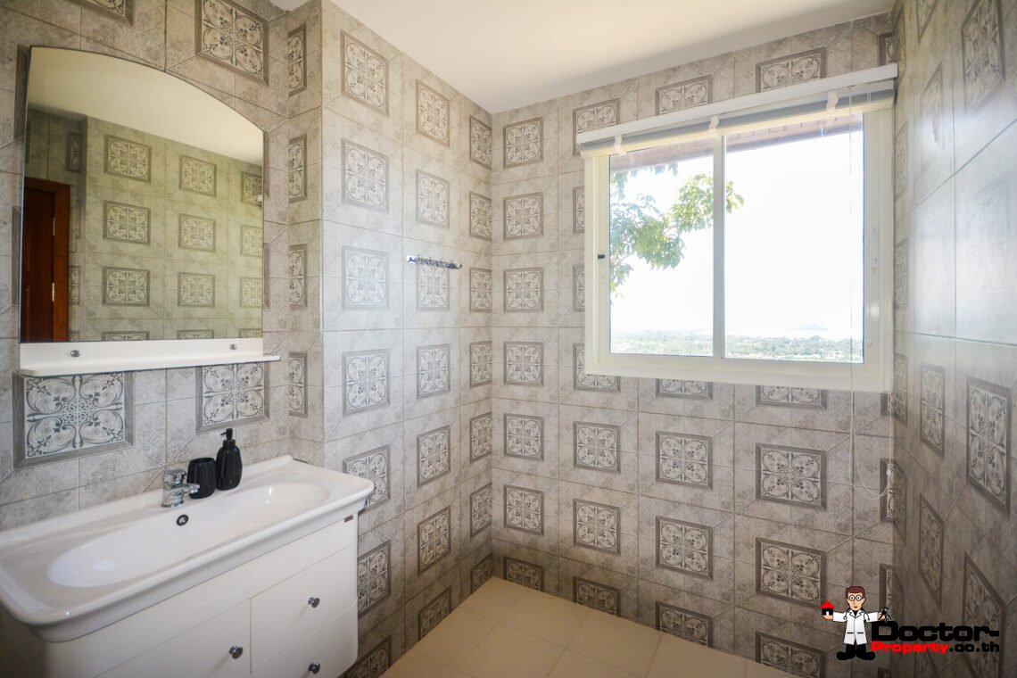 3 Bedroom Pool Villa with Sea View in Nathon, Koh Samui – For Sale