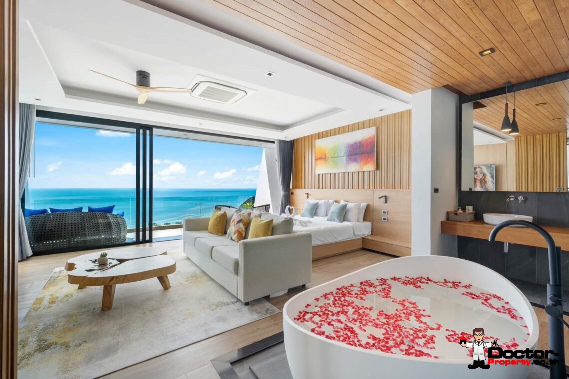 6 Bedroom Private Pool Villa with Sea View in Laem Yai, Koh Samui – For Sale