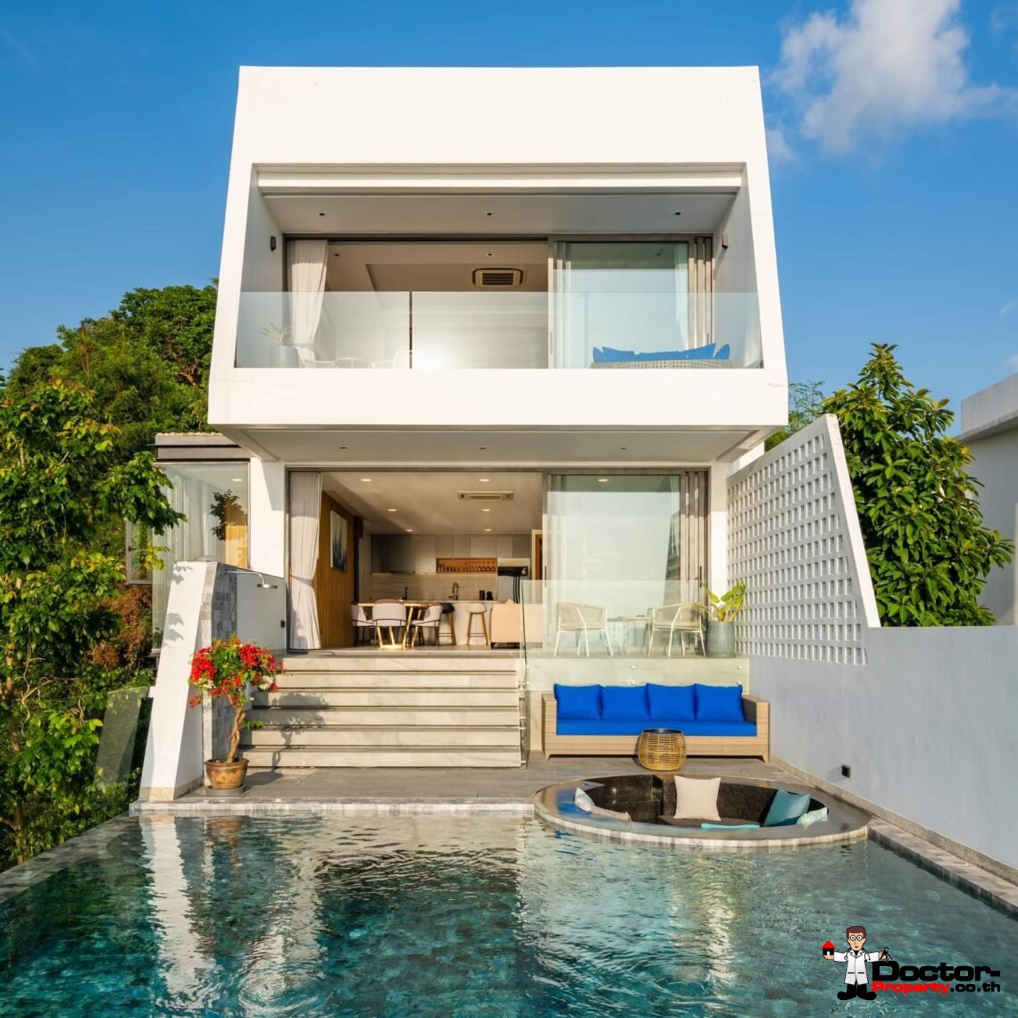 6 Bedroom Private Pool Villa with Sea View in Laem Yai, Koh Samui – For Sale