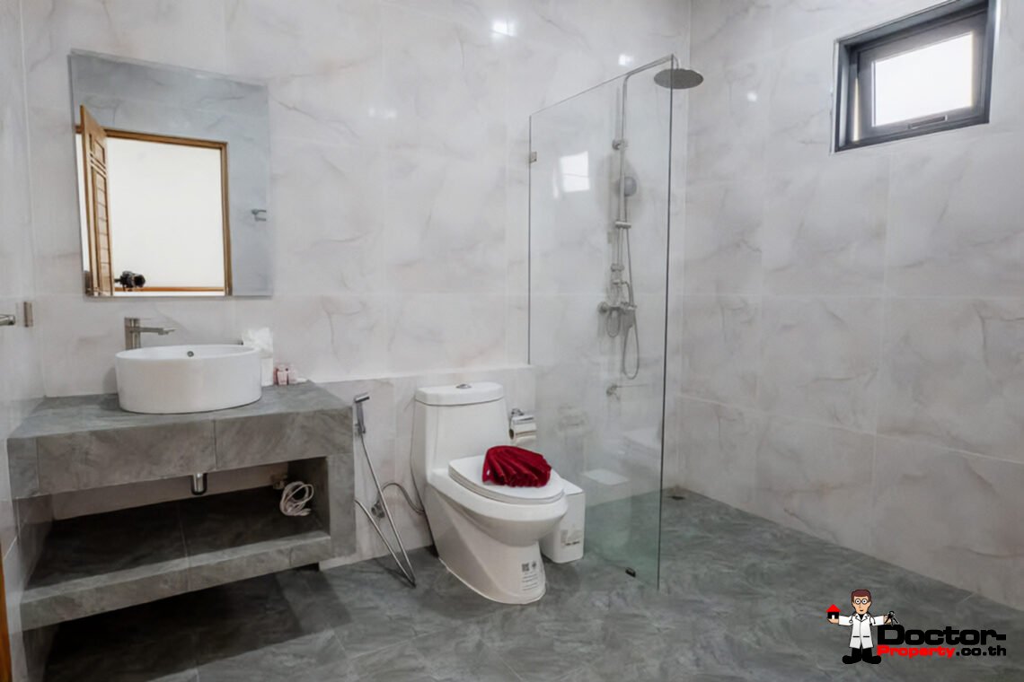 Tropical 4 Bedroom Private Pool Villa in Lamai, Koh Samui – For Sale