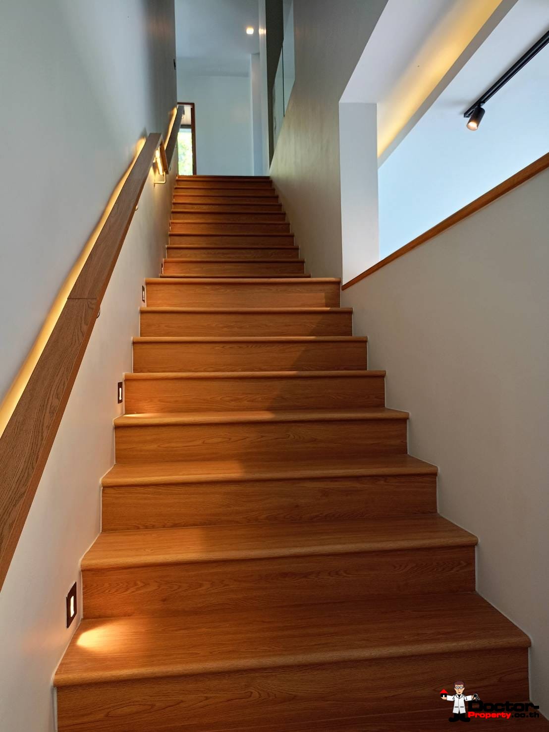 New 3-5 Bedroom Private Pool Villa with Mountain View in Lamai, Koh Samui – For Sale