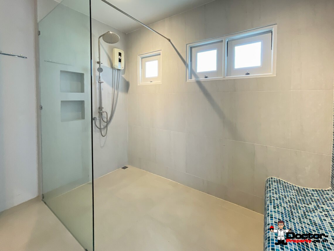 Modern 4 Bedroom Private Pool Villa in Bo Phut, Koh Samui – For Sale