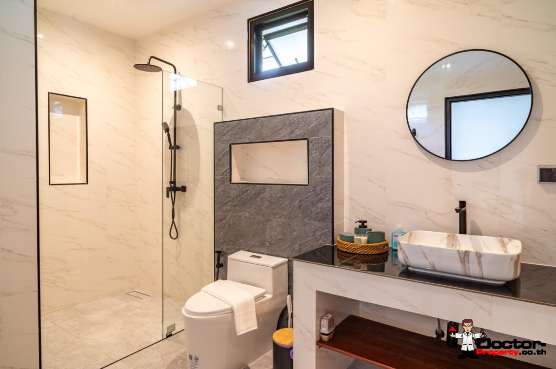 Tropical 3 Bedroom Private Pool Villa in Lamai, Koh Samui – For Sale