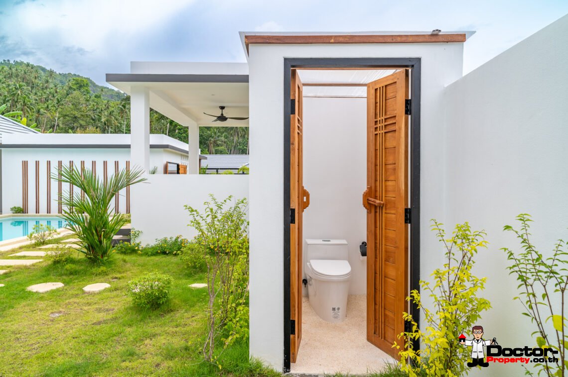 Tropical 3 Bedroom Private Pool Villa in Lamai, Koh Samui – For Sale