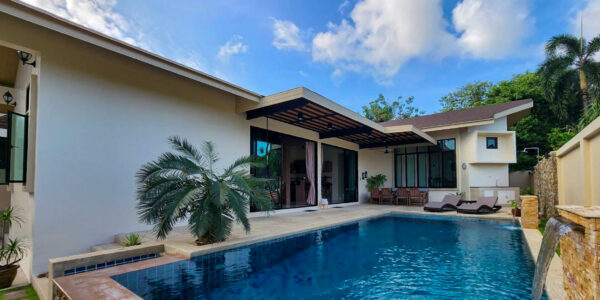 Modern 3 Bedroom Private Pool Villa in Chaweng, Koh Samui – For Sale