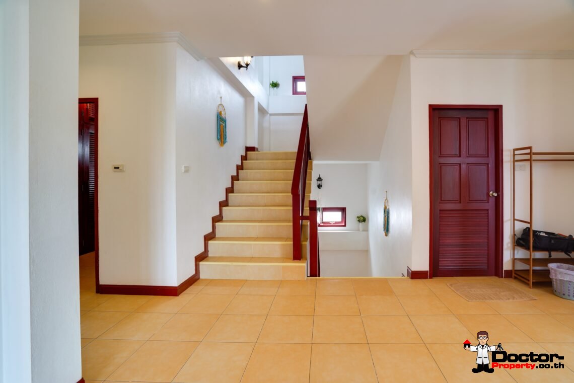 5 Bedroom Villa with Pool near Big Buddha, Koh Samui – For Sale