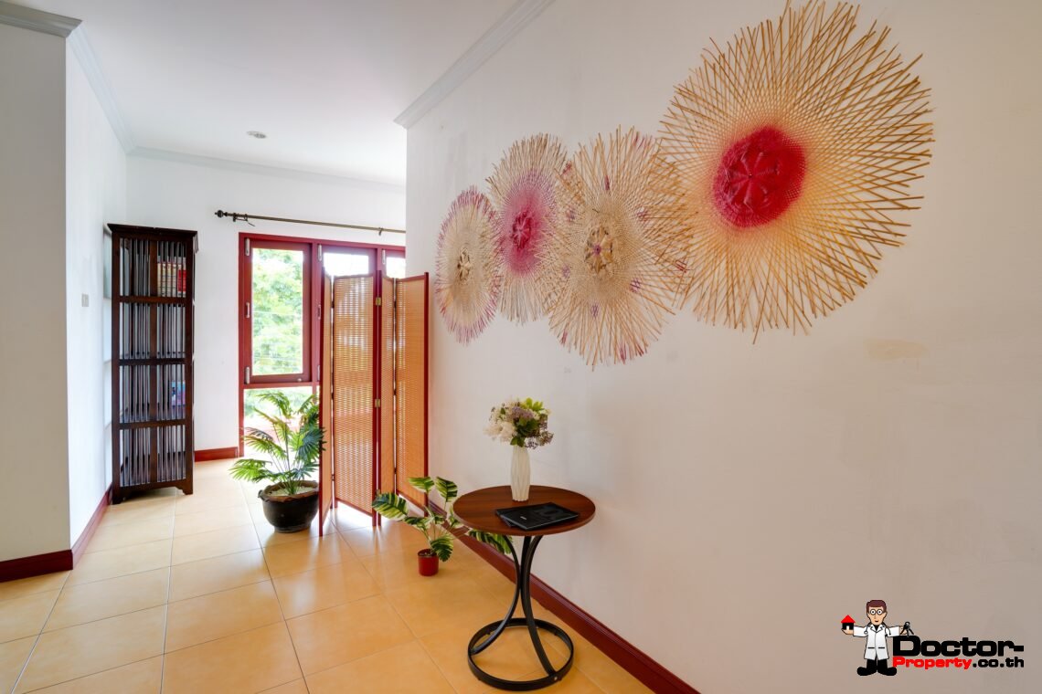 5 Bedroom Villa with Pool near Big Buddha, Koh Samui – For Sale