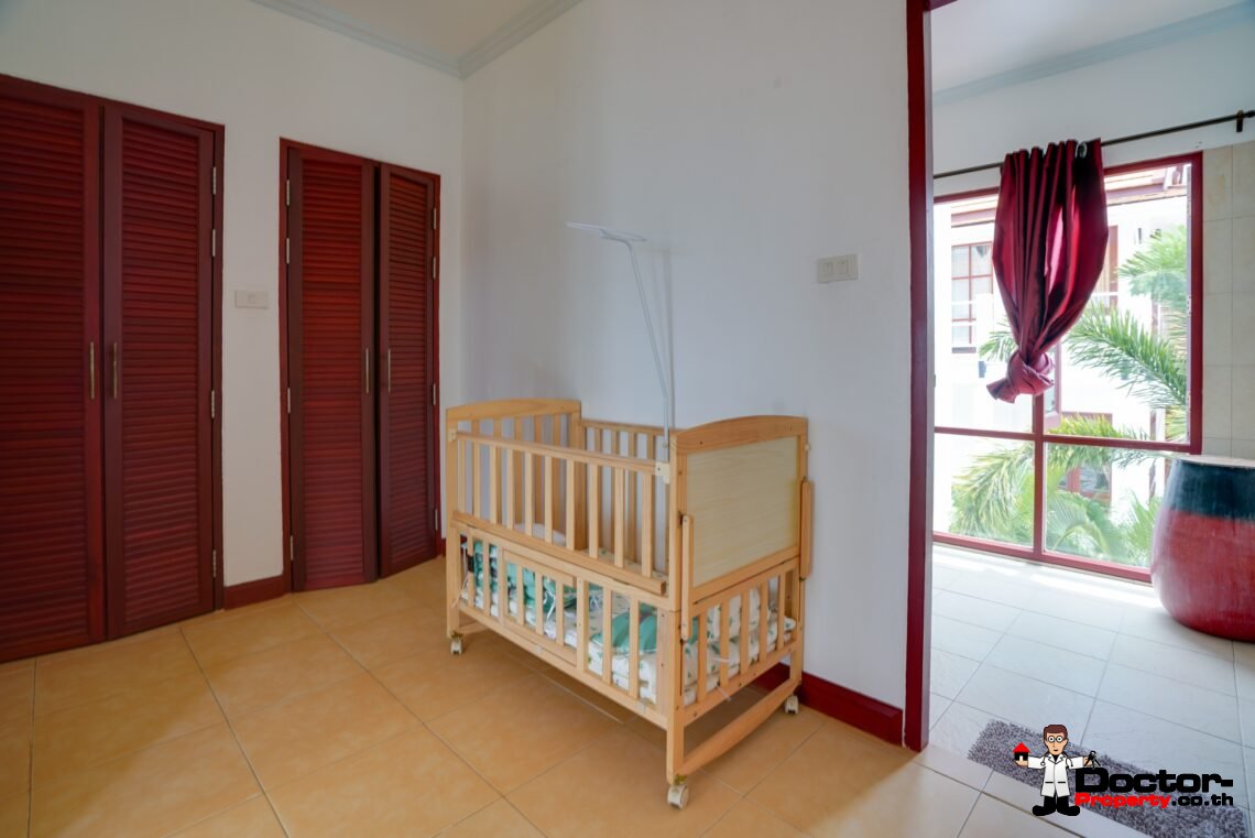 5 Bedroom Villa with Pool near Big Buddha, Koh Samui – For Sale