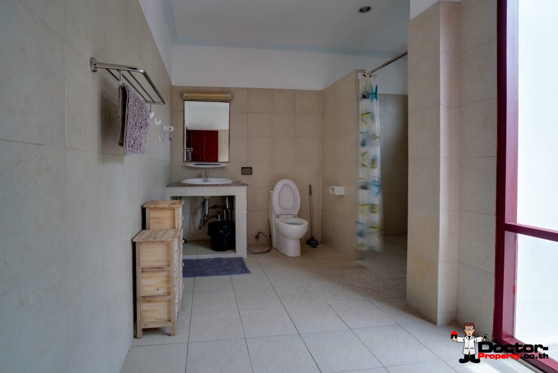 5 Bedroom Villa with Pool near Big Buddha, Koh Samui – For Sale