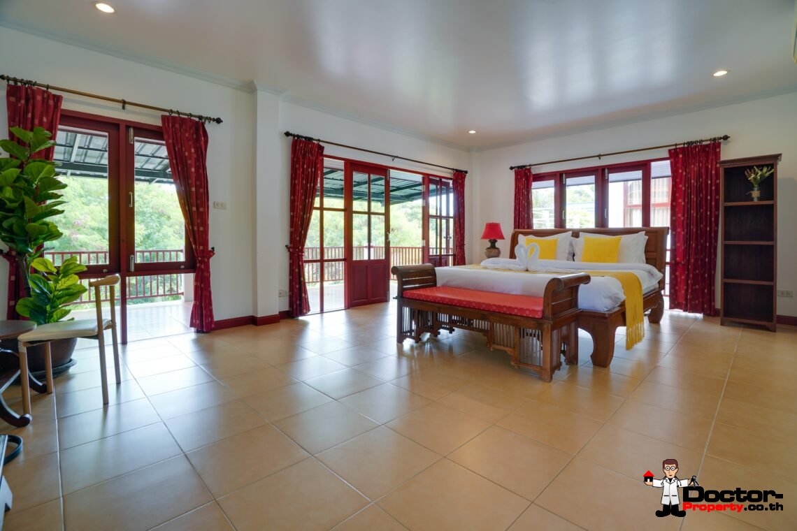 5 Bedroom Villa with Pool near Big Buddha, Koh Samui – For Sale