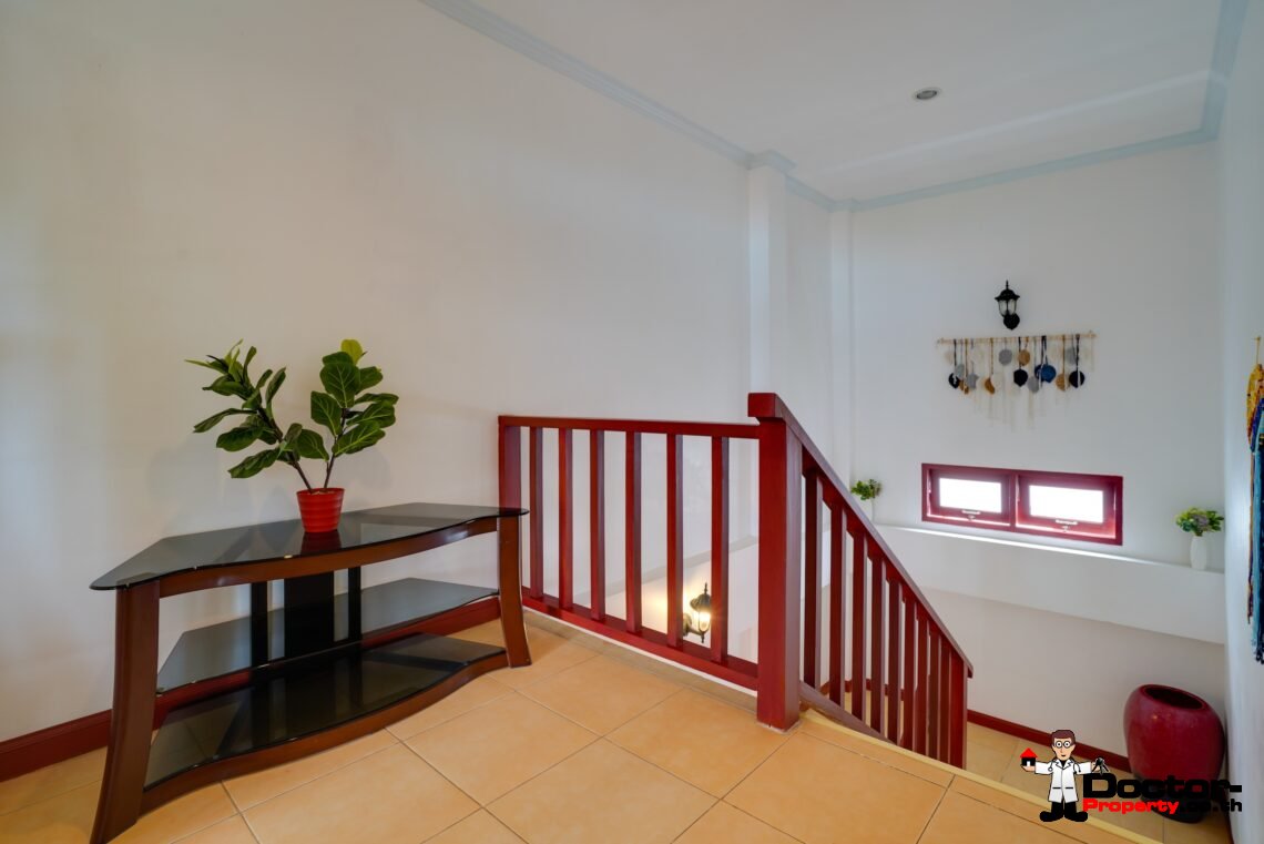 5 Bedroom Villa with Pool near Big Buddha, Koh Samui – For Sale