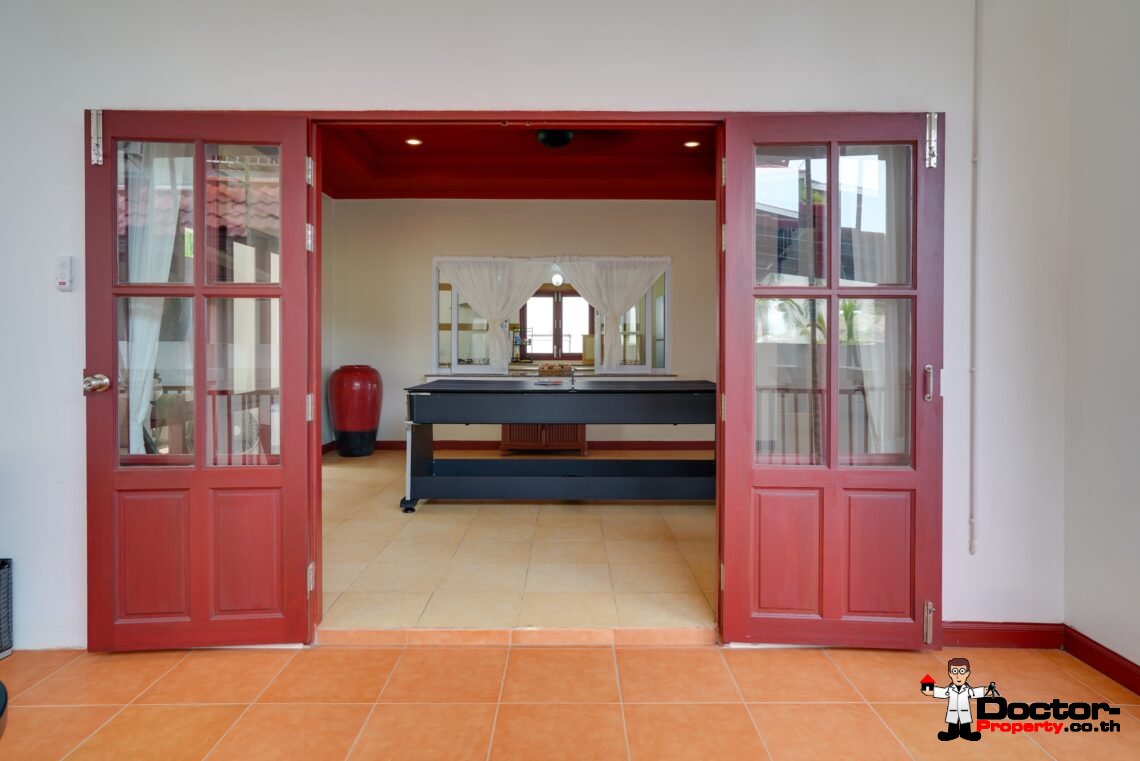 5 Bedroom Villa with Pool near Big Buddha, Koh Samui – For Sale