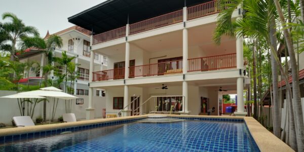 5 Bedroom Villa with Pool near Big Buddha, Koh Samui – For Sale