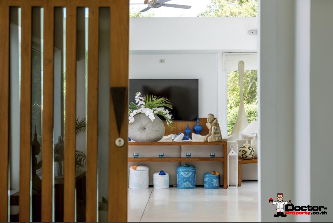 5 Bedroom Luxury Modern Villa in Laem Sett, Koh Samui – For Sale