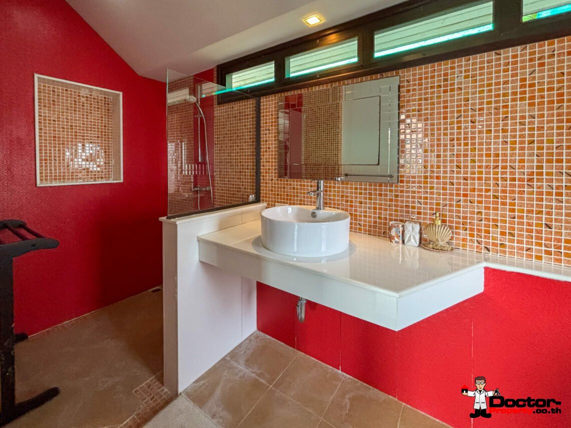 3-4 Bedroom Garden Villa in Bang Rak, Koh Samui – For Sale