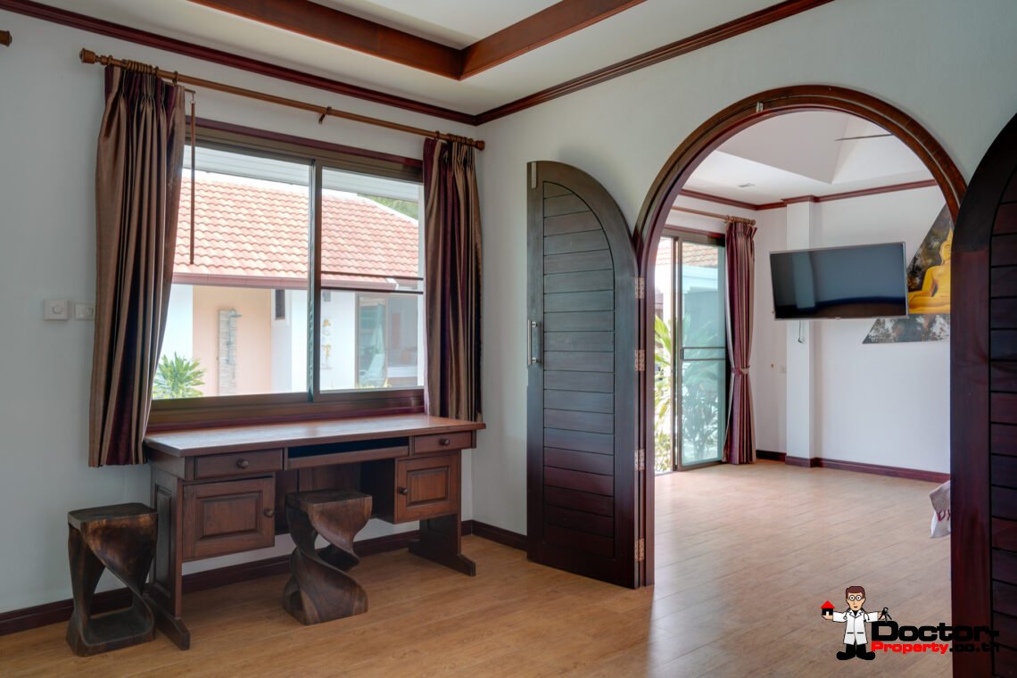 3-4 Bedroom Garden Villa in Bang Rak, Koh Samui – For Sale