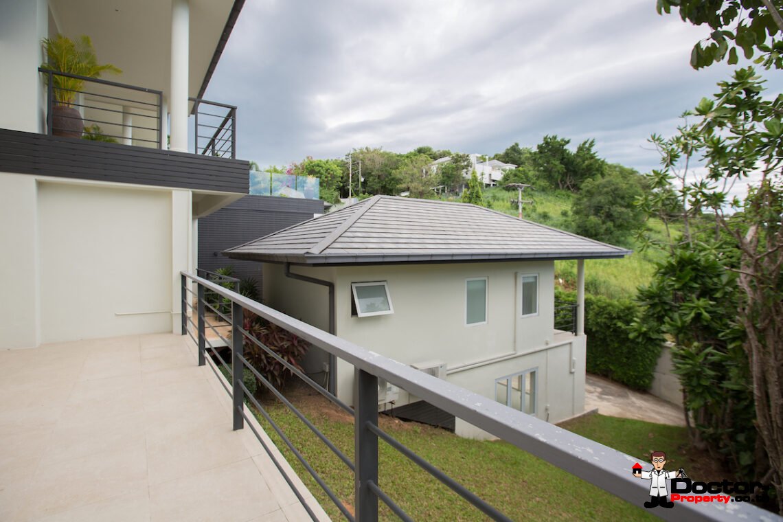 Renovated 5 Bedroom Villa in Bo Phut, Koh Samui – For Sale