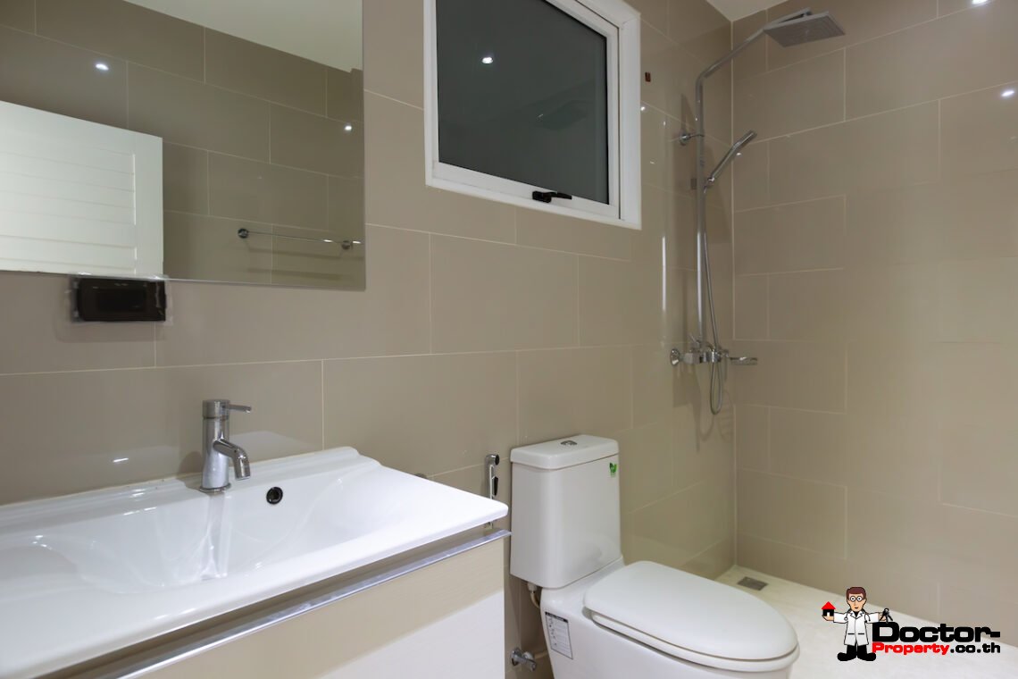 Renovated 5 Bedroom Villa in Bo Phut, Koh Samui – For Sale