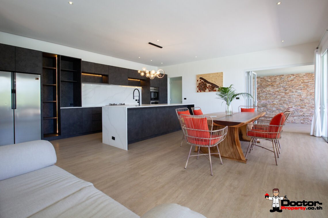 Renovated 5 Bedroom Villa in Bo Phut, Koh Samui – For Sale