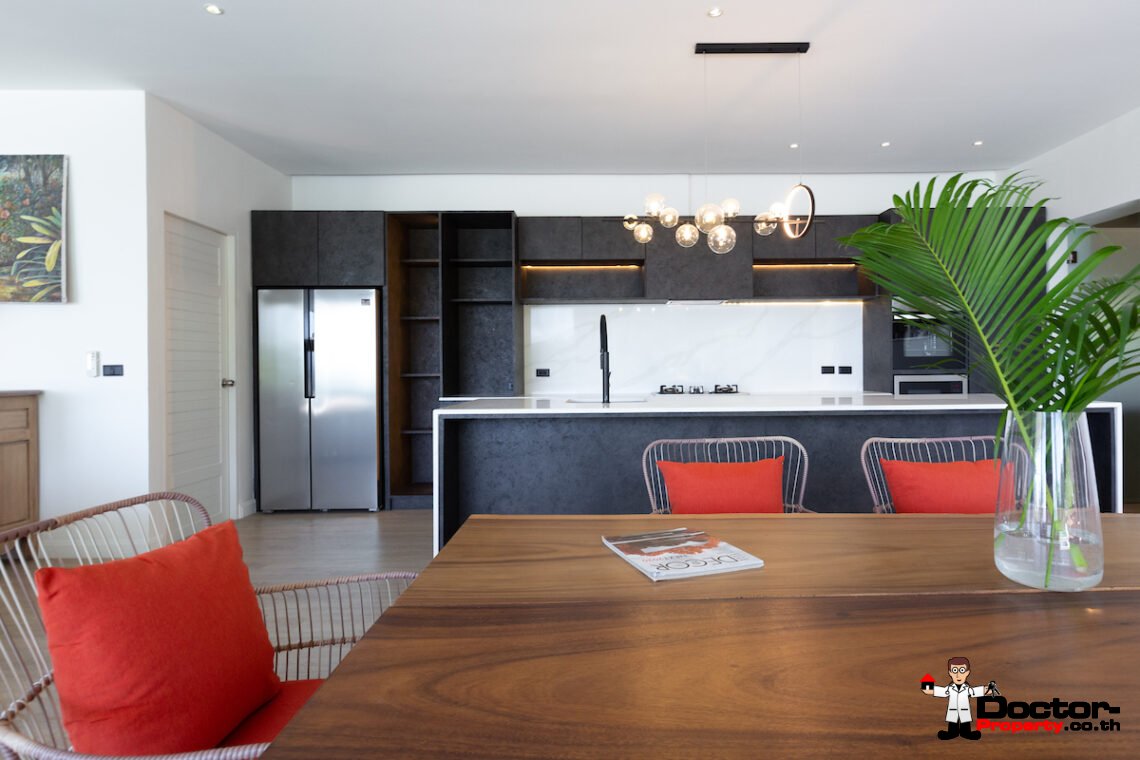 Renovated 5 Bedroom Villa in Bo Phut, Koh Samui – For Sale