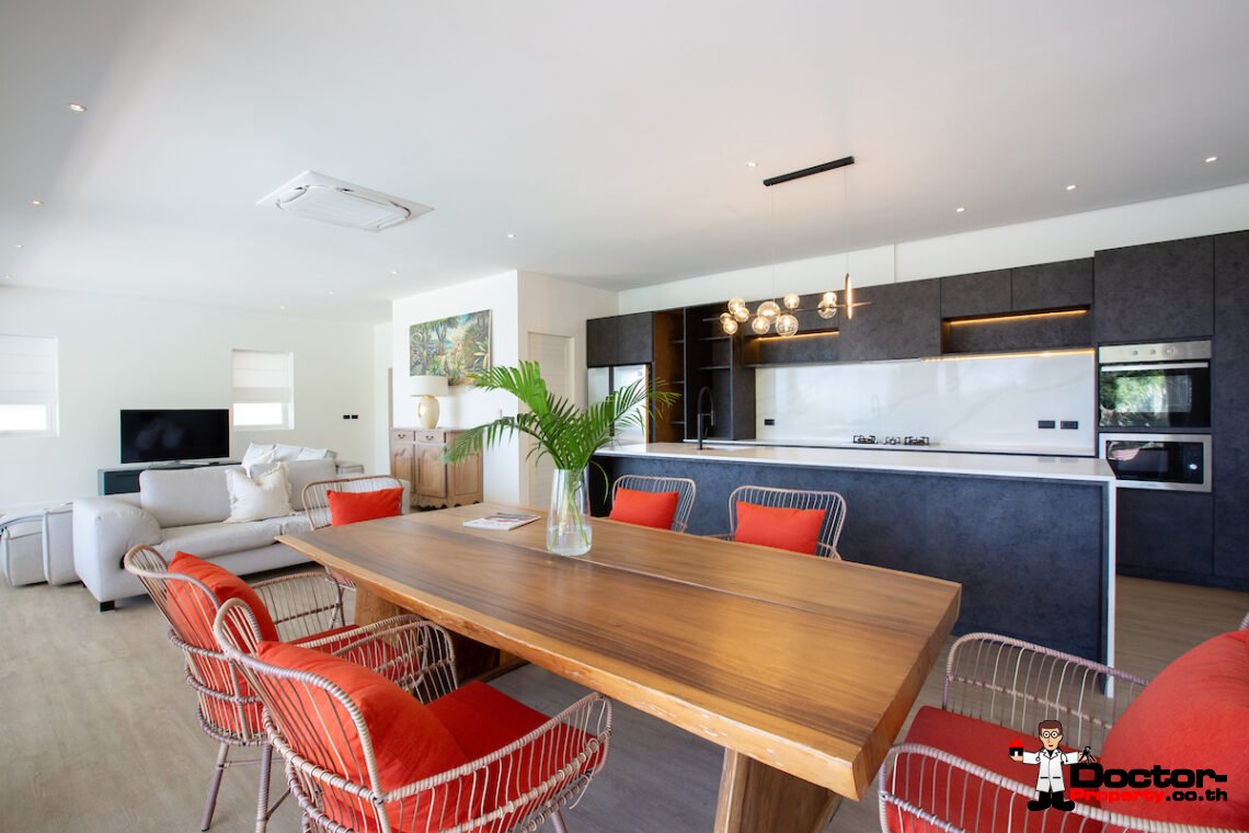 Renovated 5 Bedroom Villa in Bo Phut, Koh Samui – For Sale