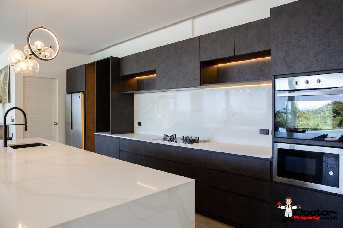 Renovated 5 Bedroom Villa in Bo Phut, Koh Samui – For Sale