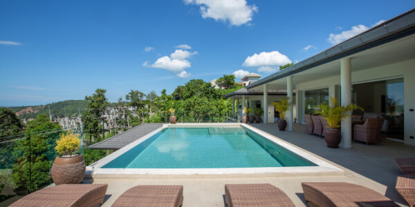 Renovated 5 Bedroom Villa in Bo Phut, Koh Samui – For Sale
