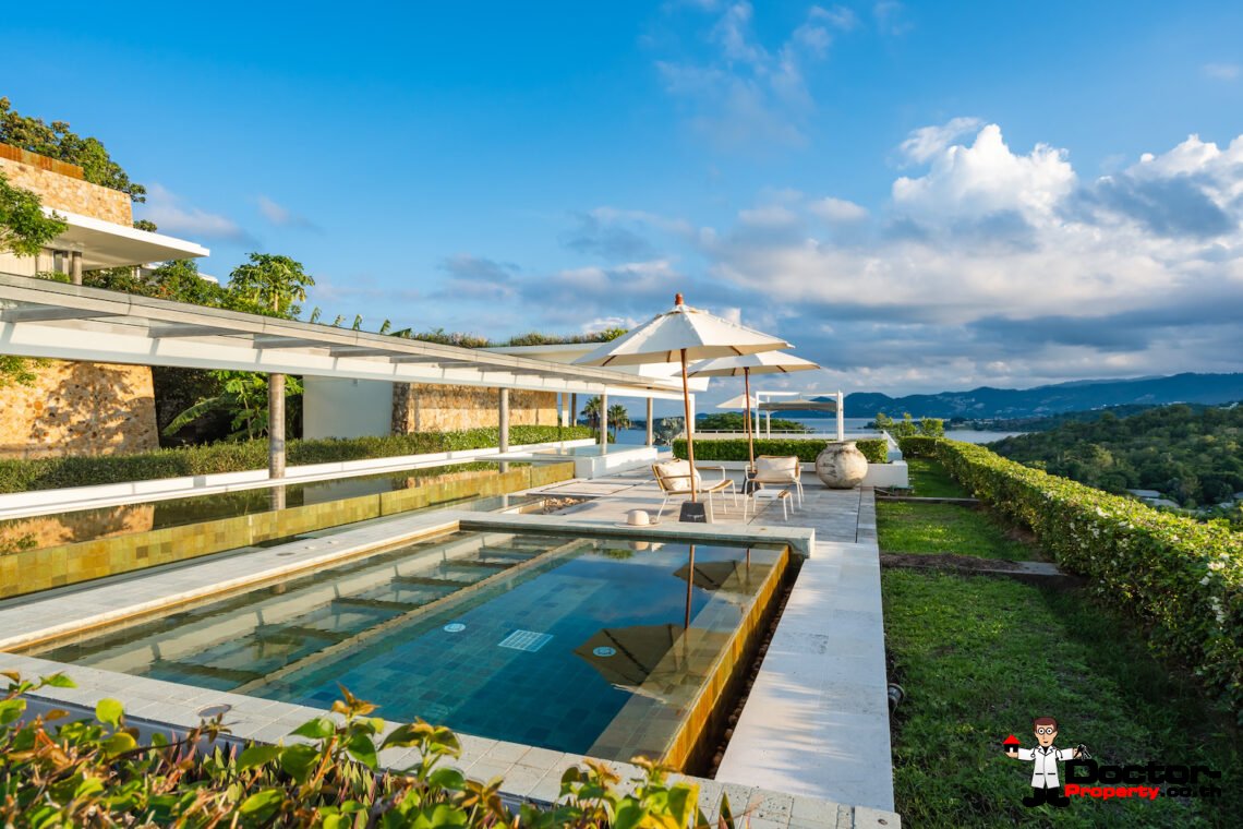 Exquisite 8-Bedroom Luxury Villa with Panoramic Ocean Views in Koh Samui