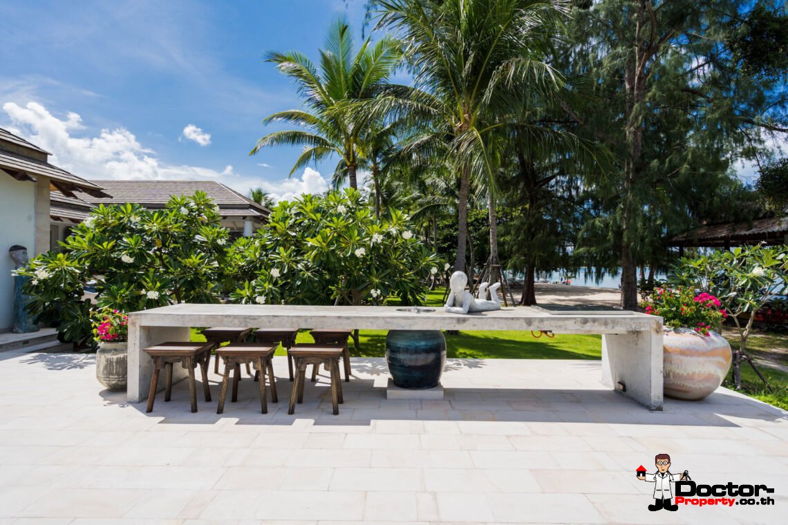 Luxury 4-Bedroom Beachfront Villa with Private Pool on Chaweng Beach, Koh Samui