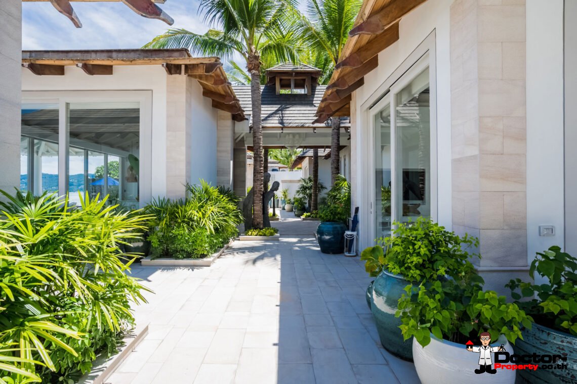 Luxury 4-Bedroom Beachfront Villa with Private Pool on Chaweng Beach, Koh Samui