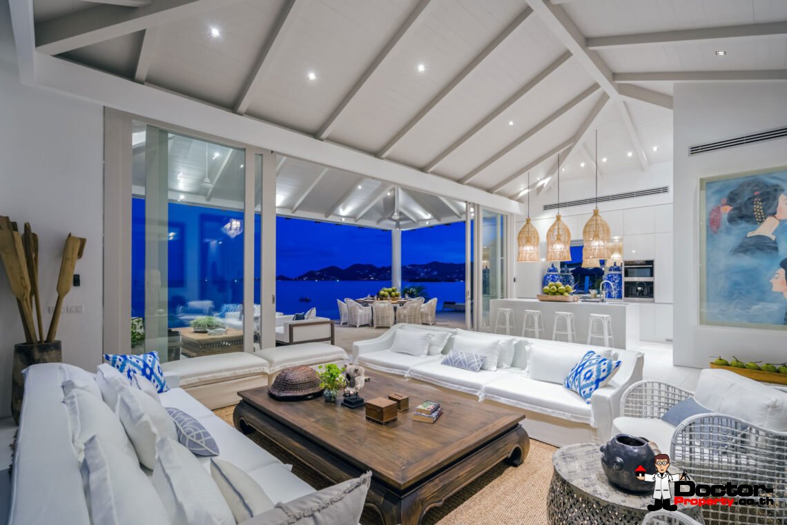 Luxury 4-Bedroom Beachfront Villa with Private Pool on Chaweng Beach, Koh Samui