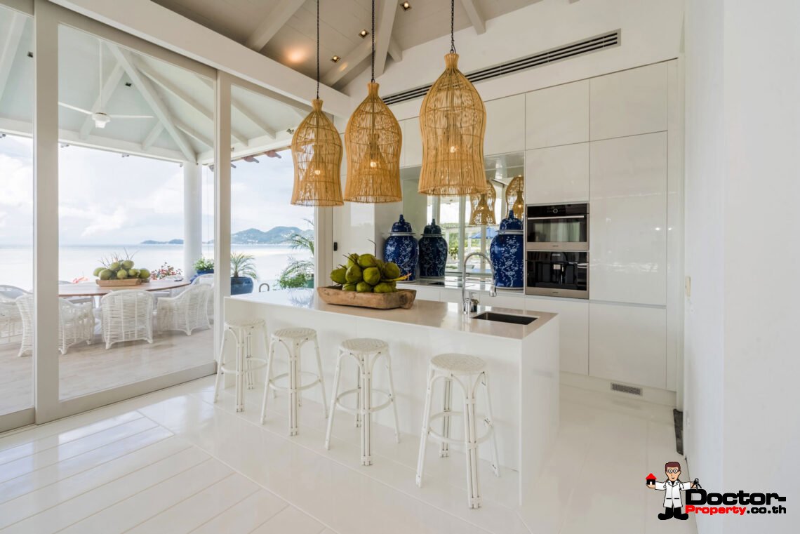 Luxury 4-Bedroom Beachfront Villa with Private Pool on Chaweng Beach, Koh Samui