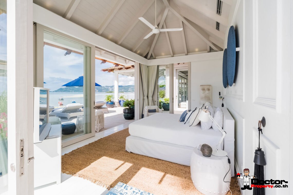 Luxury 4-Bedroom Beachfront Villa with Private Pool on Chaweng Beach, Koh Samui