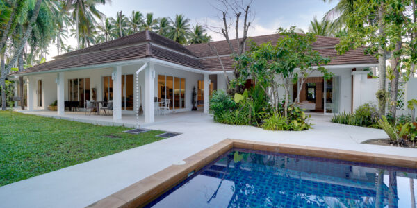 Refurbished 3 Bedroom Garden Villa with Pool in Mae Nam, Koh Samui