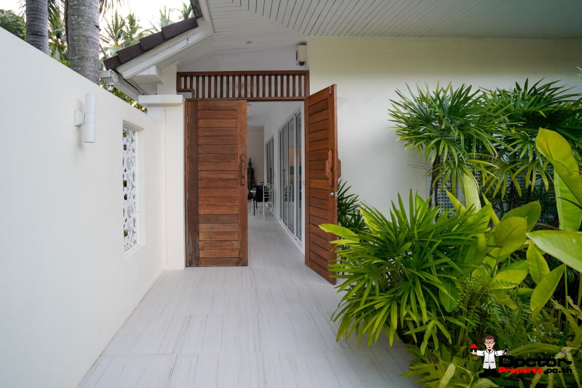 Refurbished 3 Bedroom Garden Villa with Pool in Mae Nam, Koh Samui