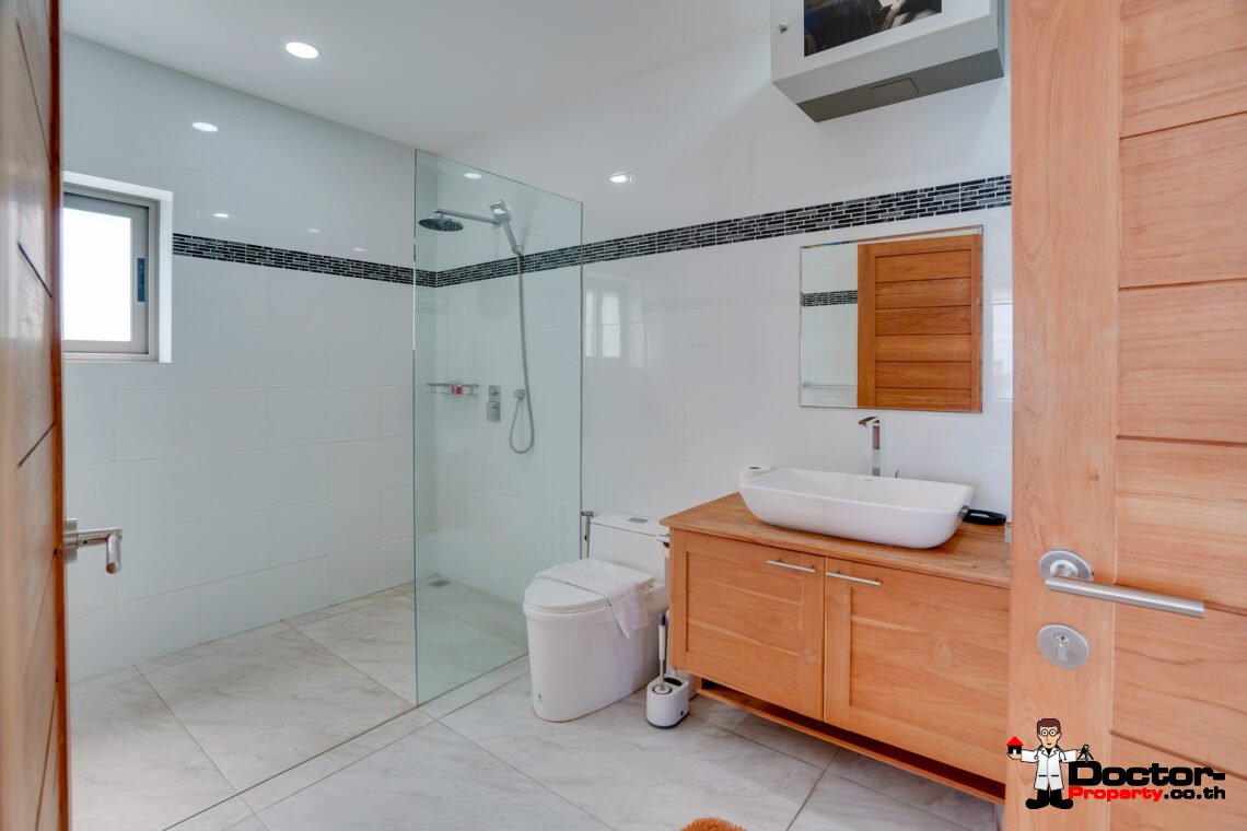Fantastic 4 Bedroom Sea View Villa in Chaweng Noi, Koh Samui – For sale