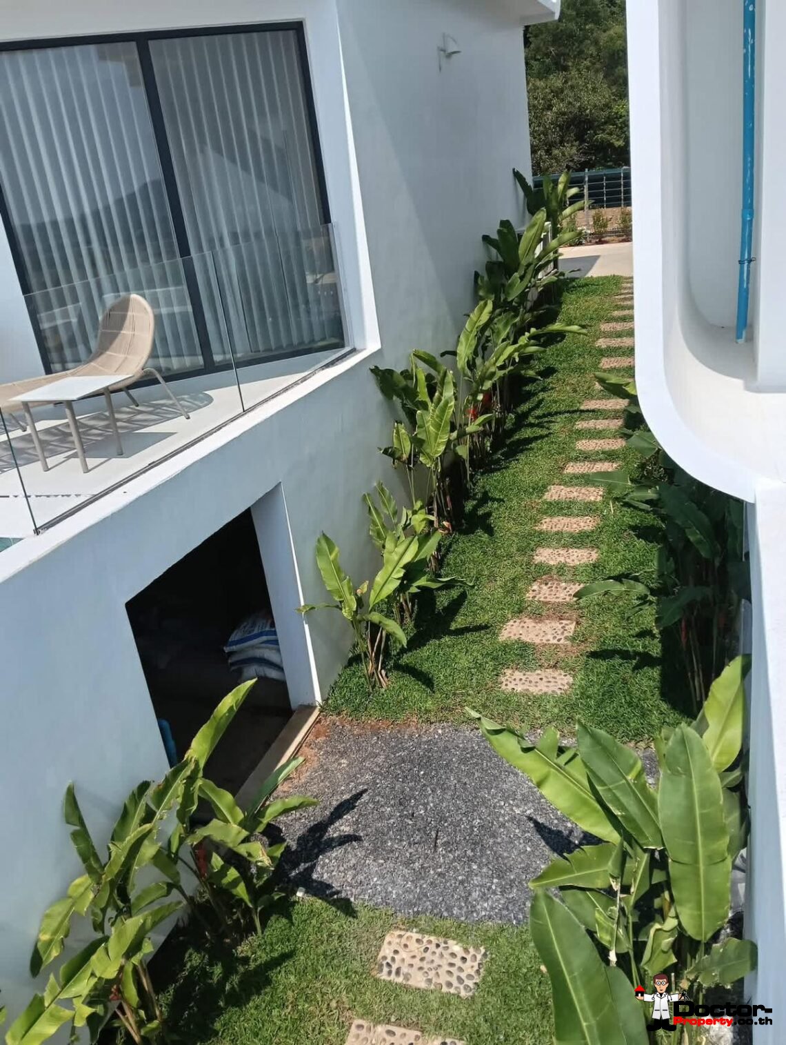 New 3 Bedroom Pool Villa with Sea View in Chaweng, Koh Samui – For Sale