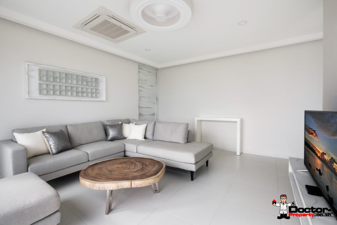3 Bedroom Sea View Villa in Choeng Mon, Koh Samui – For Sale