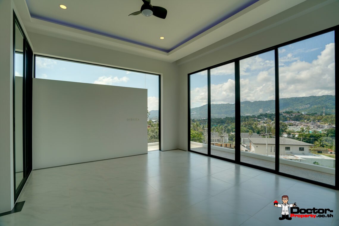 Stunning 5-Bedroom Villa in Bangrak, Koh Samui – A Panoramic Paradise of Luxury & Privacy
