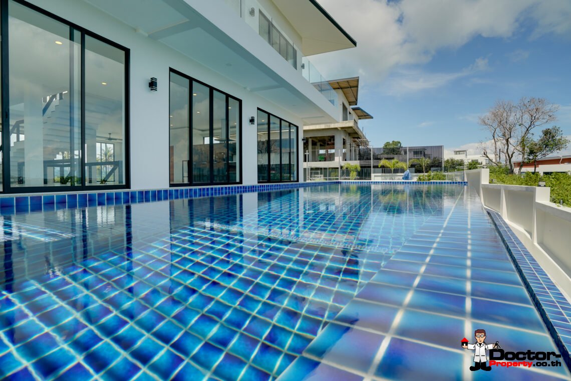 Stunning 5-Bedroom Villa in Bangrak, Koh Samui – A Panoramic Paradise of Luxury & Privacy