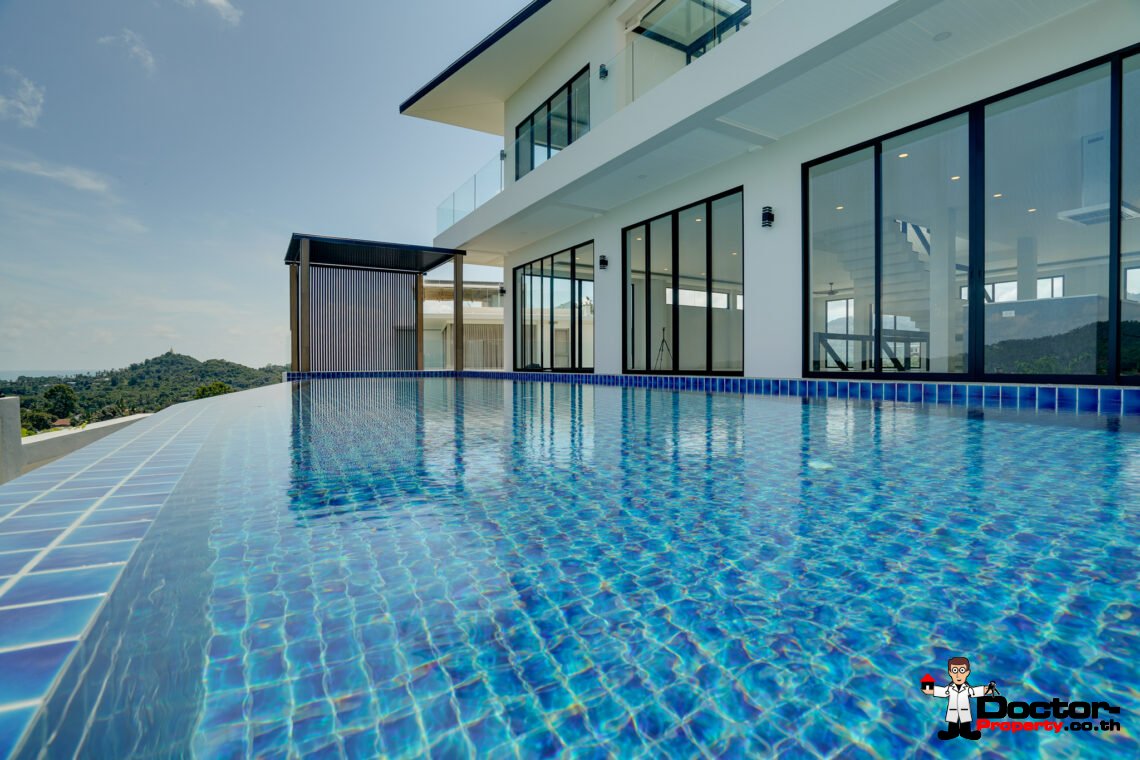 Stunning 5-Bedroom Villa in Bangrak, Koh Samui – A Panoramic Paradise of Luxury & Privacy