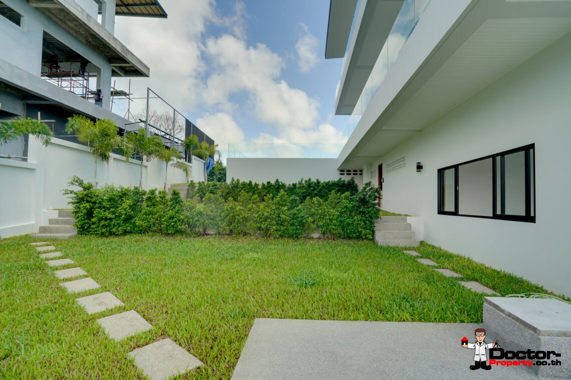 Stunning 5-Bedroom Villa in Bangrak, Koh Samui – A Panoramic Paradise of Luxury & Privacy